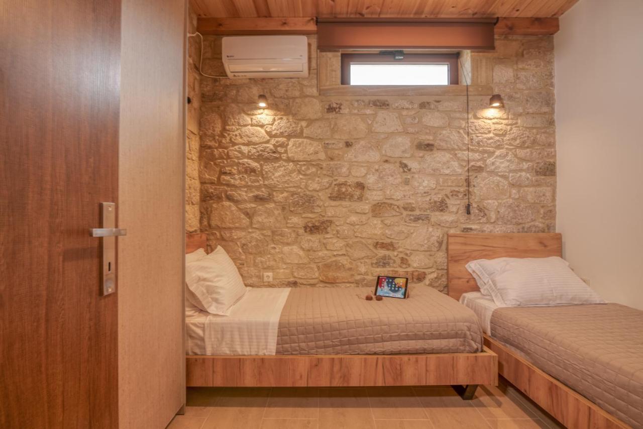Lithina Charm With Private Pool And Sea View * Kamisiana