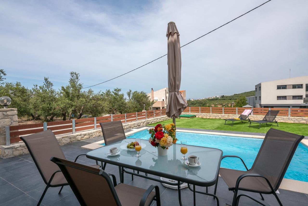 Villa Lithina Charm With Private Pool And Sea View Kamisiana